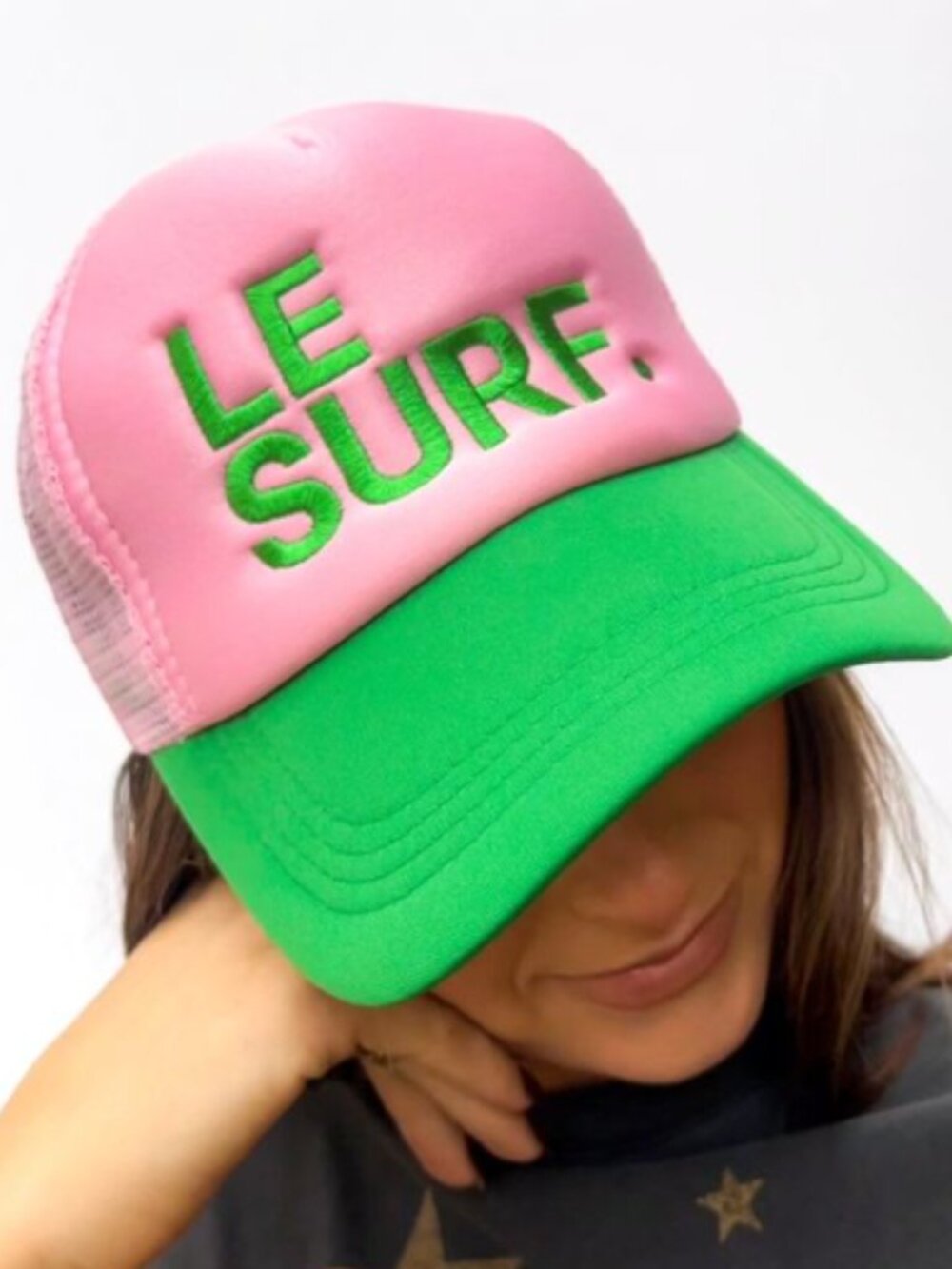 NWOT ping pong surf club pink green le surf trucker hat